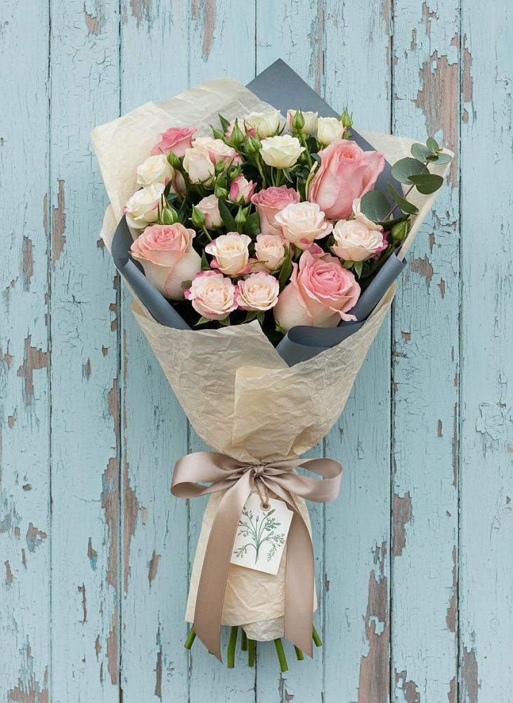 Букет цветов из: Розы в Нижнедевицком