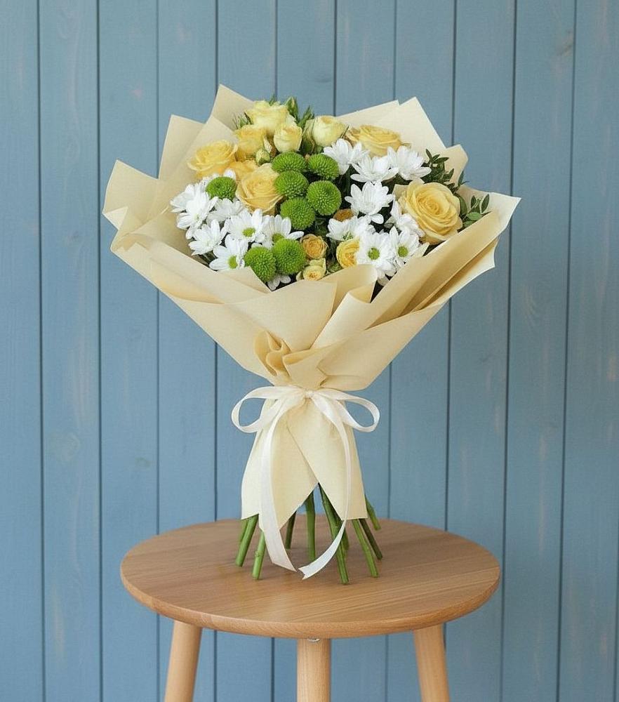 Букет цветов из: Хризантемы и Розы в Нижнедевицком