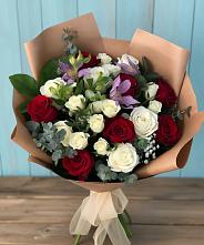 Букет цветов из:  Розы и Альстромерии в Нижнедевицком