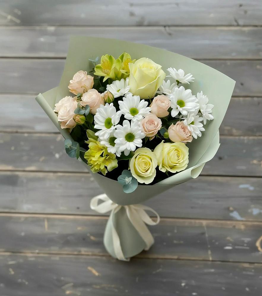 Букет цветов из: Альстромерии, Розы и Хризантемы в Нижнедевицком