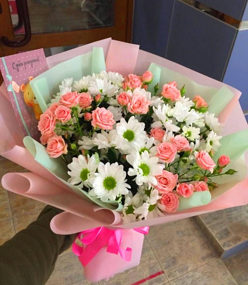 Букет цветов из: Розы и Хризантемы в Нижнедевицком