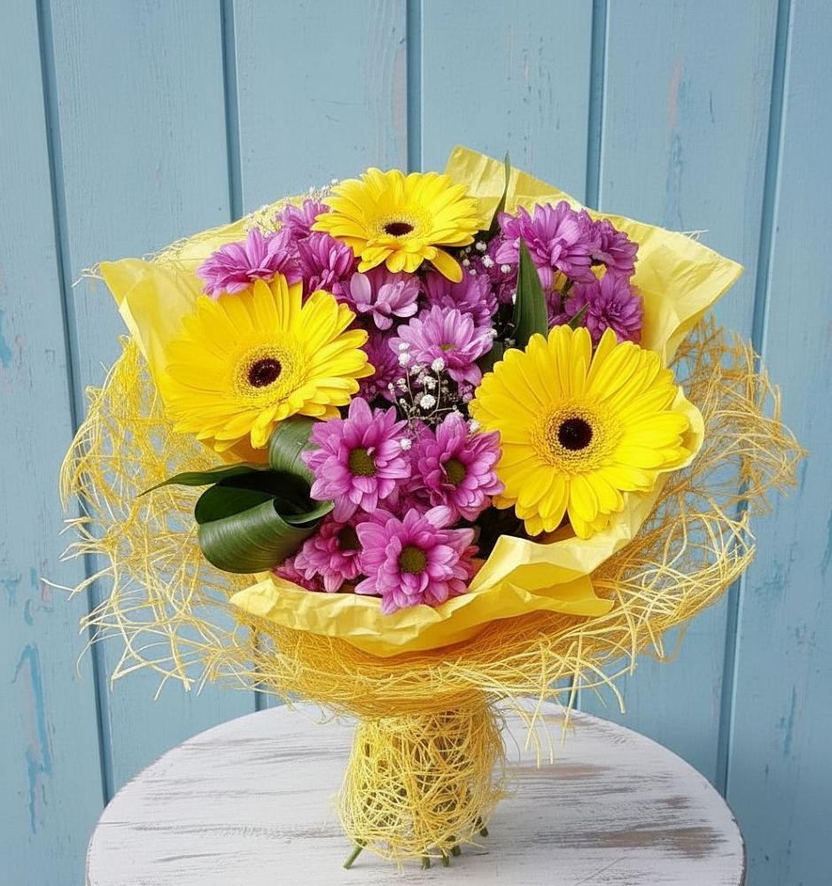 Букет цветов из: Хризантемы и Герберы в Нижнедевицком