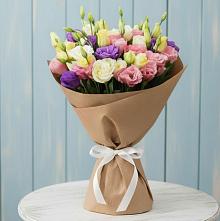 Букет цветов из:  Лизиантусы в Нижнедевицком